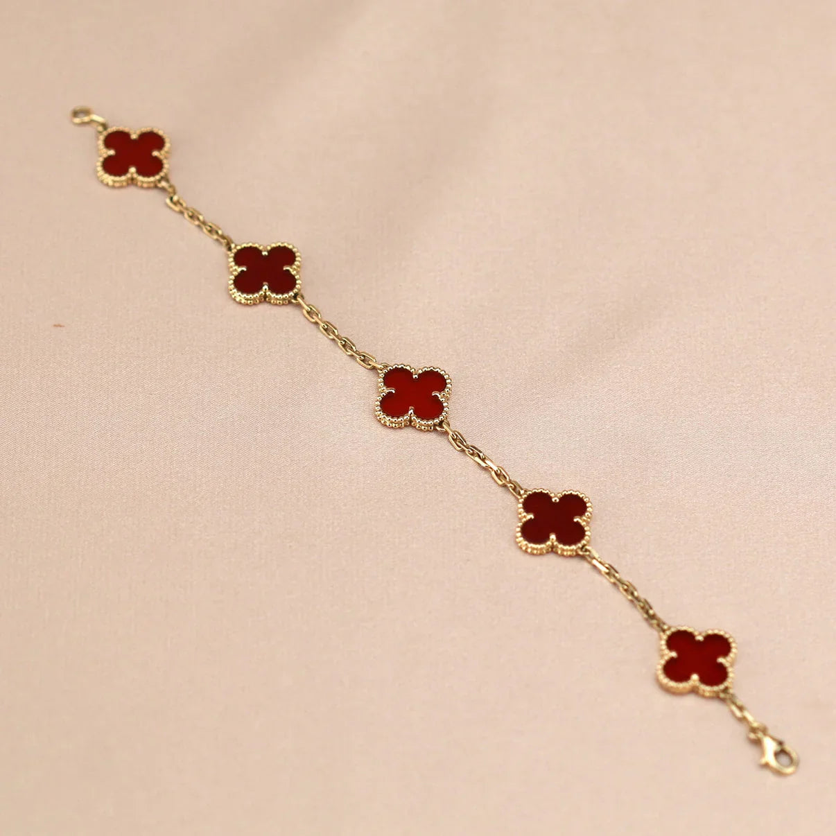 [Gaonasi] CLOVER 5 MOTIF RED CORNELIAN BRACELET COLLECTION