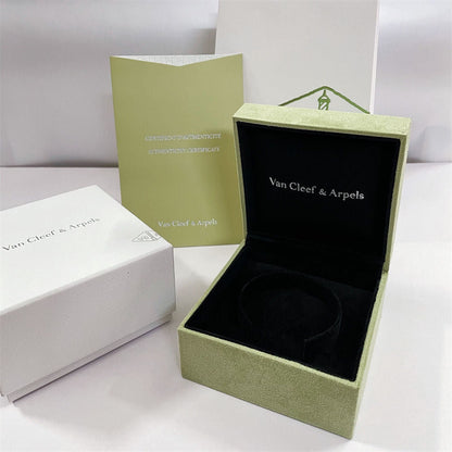 [Gaonasi]VA CLOVER BRACELET NECKLACE RING BOX GIFT BAG