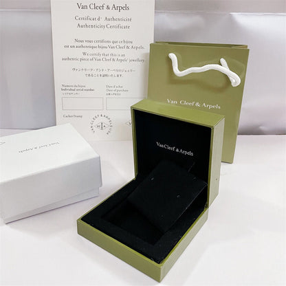 [Gaonasi]VA CLOVER BRACELET NECKLACE RING BOX GIFT BAG