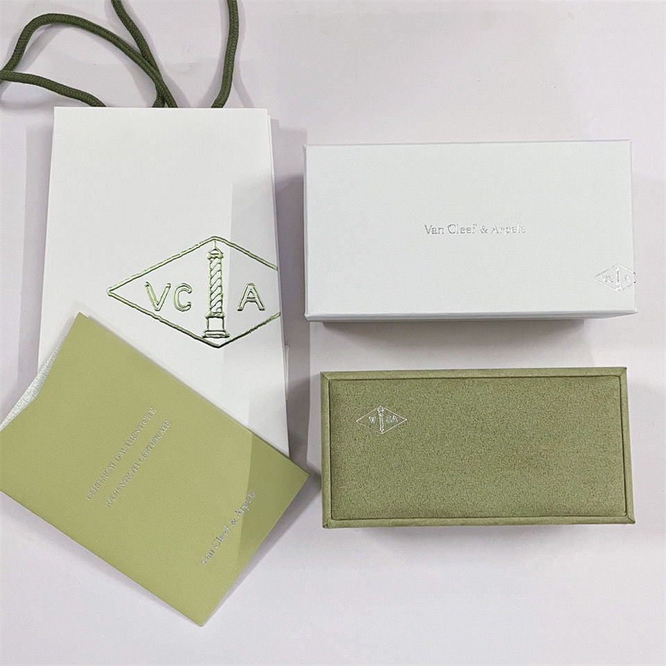 [Gaonasi]VA CLOVER BRACELET NECKLACE RING BOX GIFT BAG