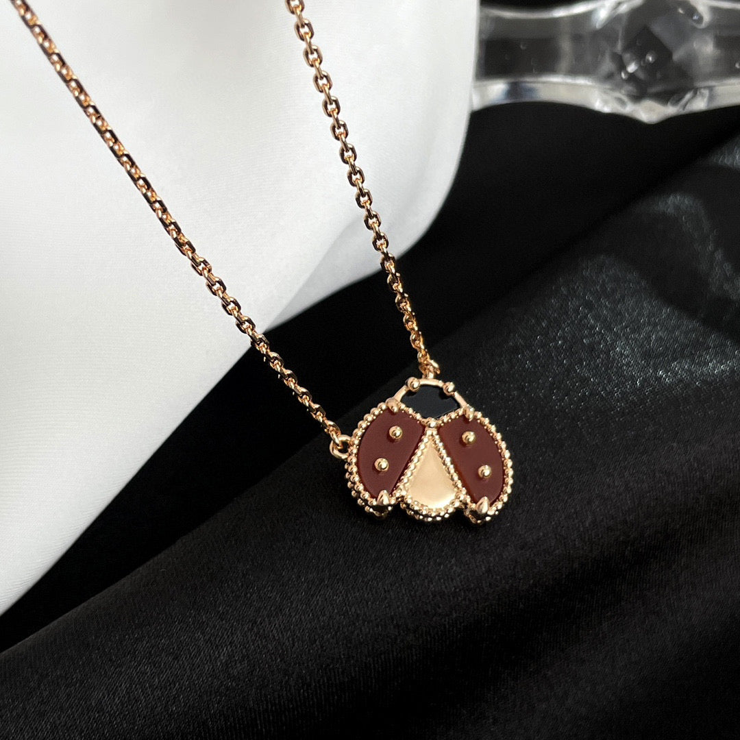[Gaonasi]LUCKY  CARNELIANS LADYBUG NECKLACE