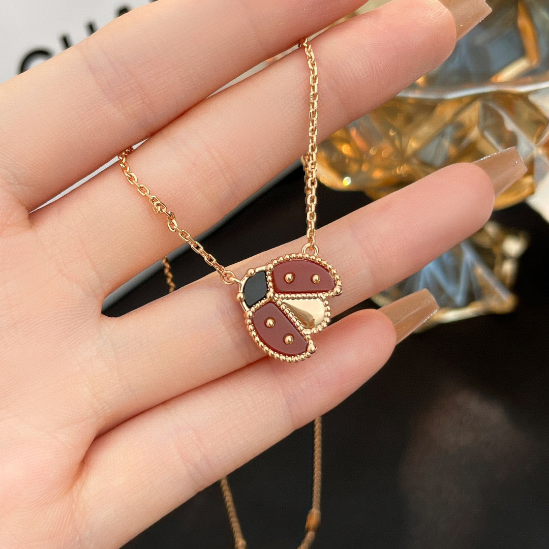 [Gaonasi]LUCKY  CARNELIANS LADYBUG NECKLACE