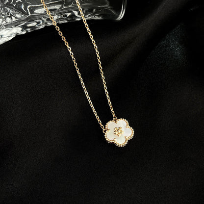 [Gaonasi]LUCKY  WHITE MOP  PLUM BLOSSOM NECKLACE