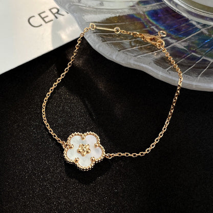 [Gaonasi]LUCKY WHITE MOP PLUM BLOSSOM  BRACELET