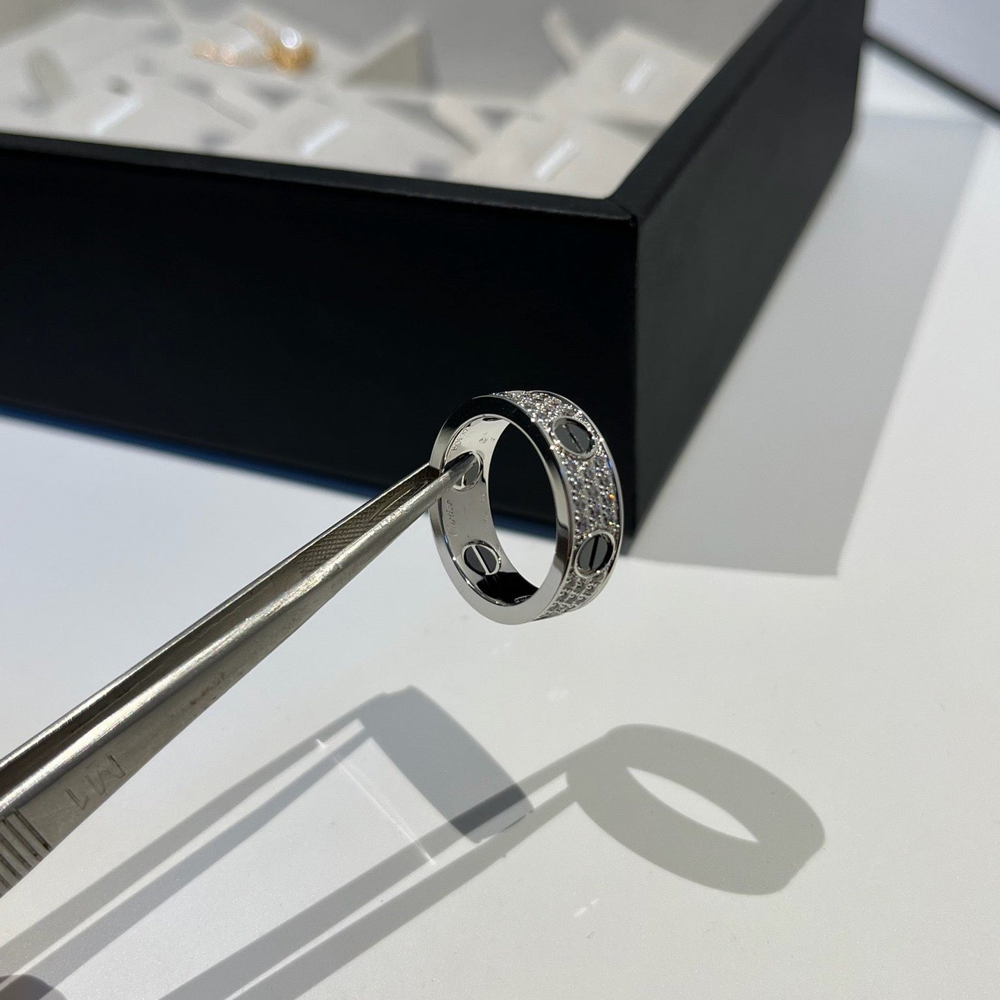 [Gaonasi Jewelry]LOVE RING 5.5MM DIAMONDS PAVED CERAMIC