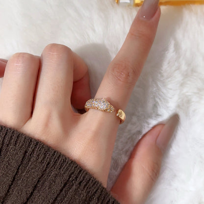 [Gaonasi Jewelry]PANTHERE HALF DIAMOND SMALL RING