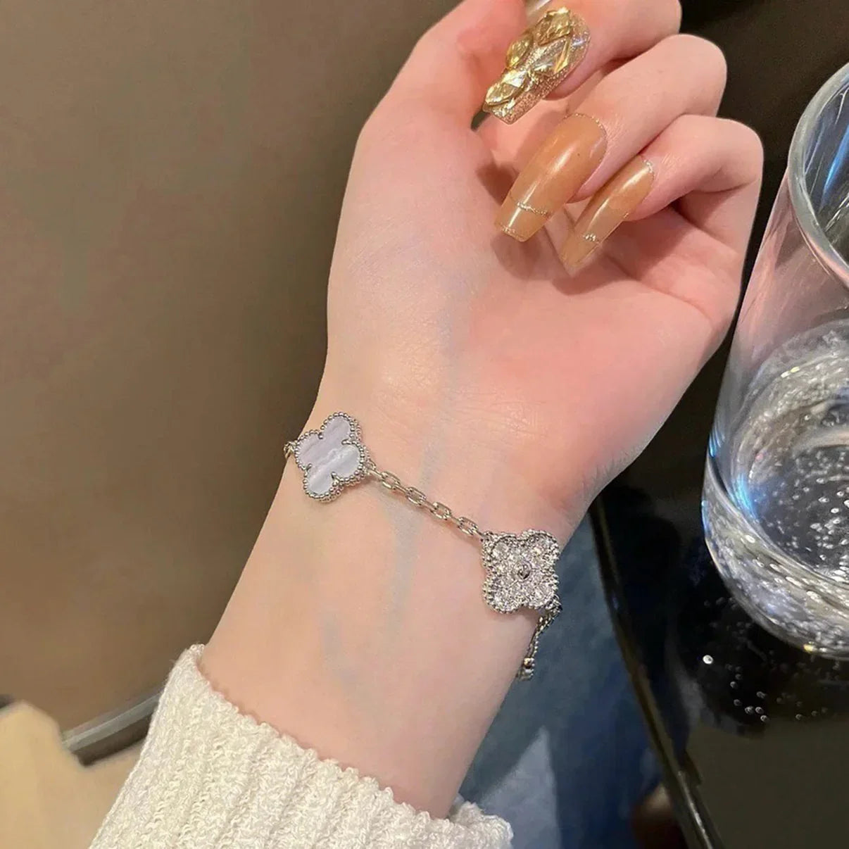 [Gaonasi] CLOVER 5 MOTIF PURPLE CHALCEDONY BRACELET COLLECTION