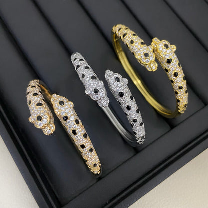 [Gaonasi Jewelry]PANTHERE DOUBLE HEADED HALF DIAMOND OPEN BRACELET