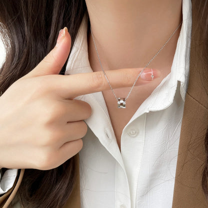 [Gaonasi]BEE MINI PEDANT DIAMOND NECKLACE
