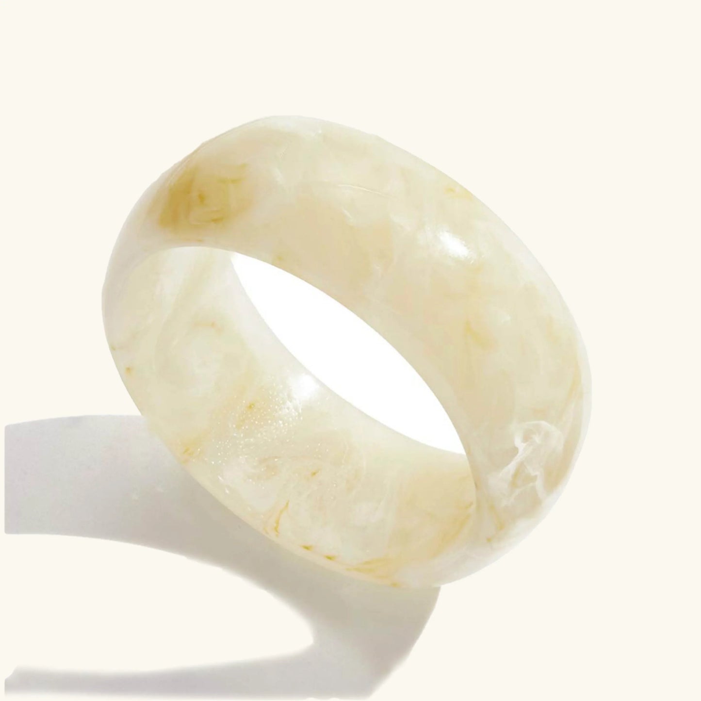 [Gaonasi]Kaitlyn Chunky Acrylic Bangle