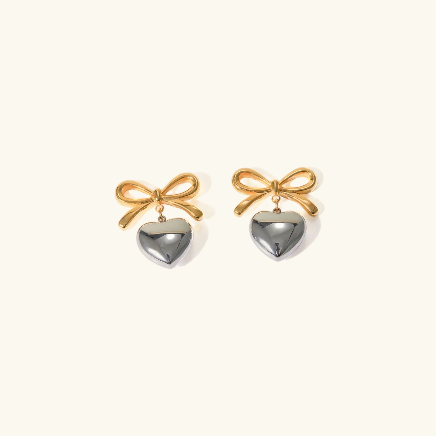 [Gaonasi]Rowanne Two Tone French Knot Heart Earrings