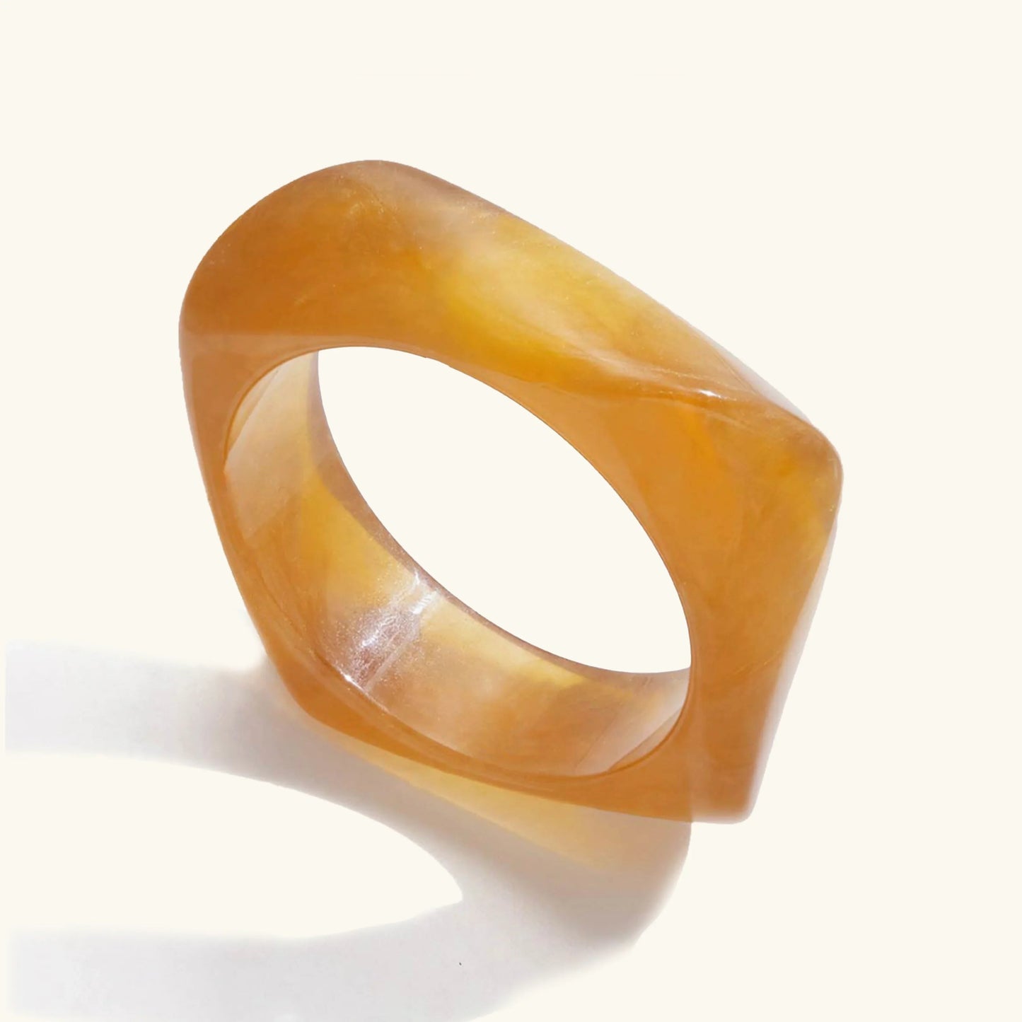 [Gaonasi]Kaitlyn Chunky Acrylic Bangle