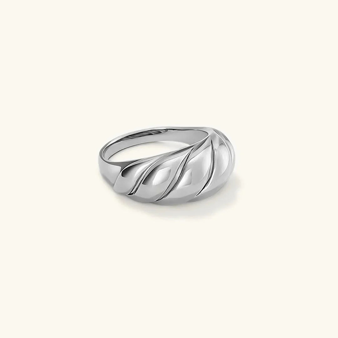 [Gaonasi]Lorelei Gold Croissant Ring