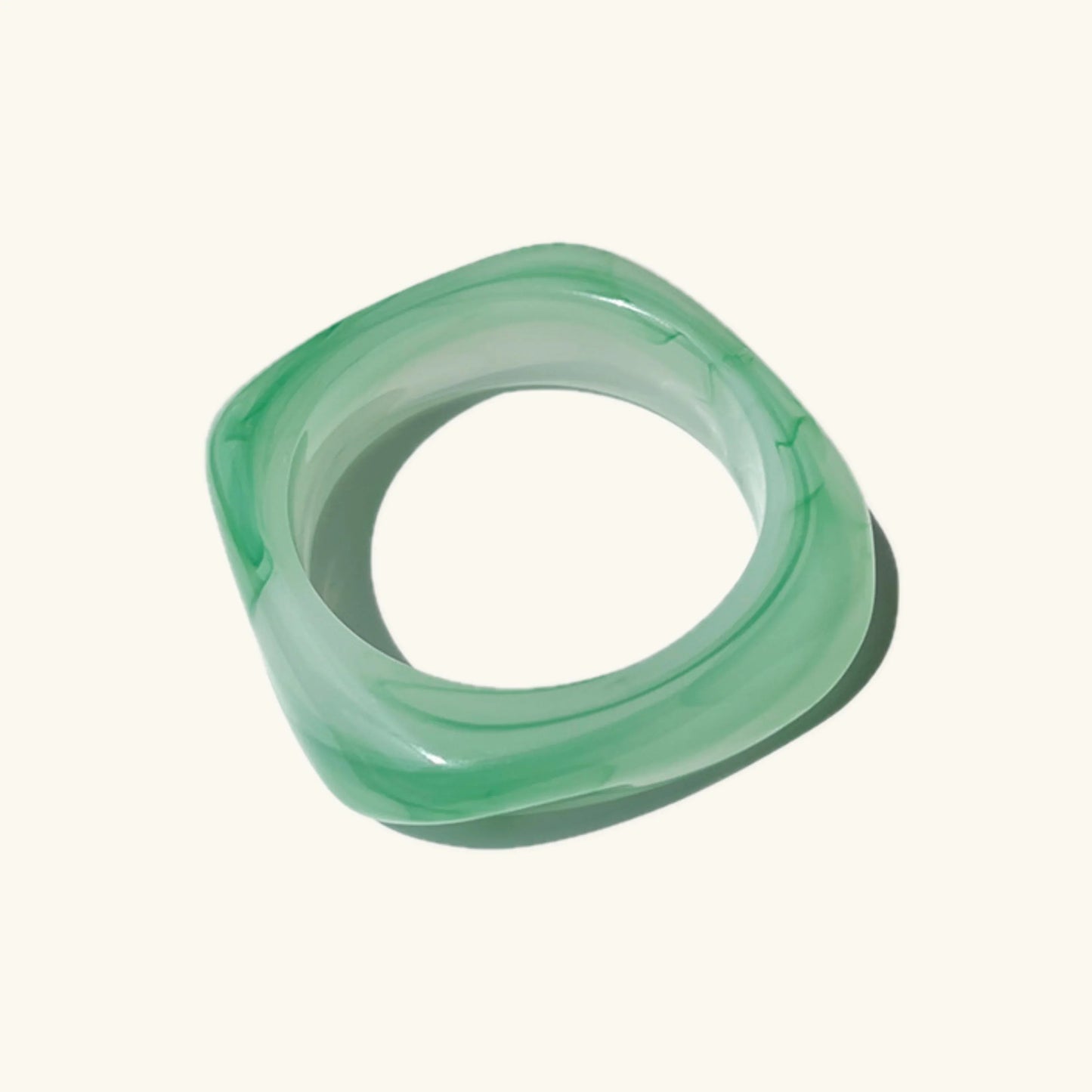 [Gaonasi]Avaria Acrylic Bangle