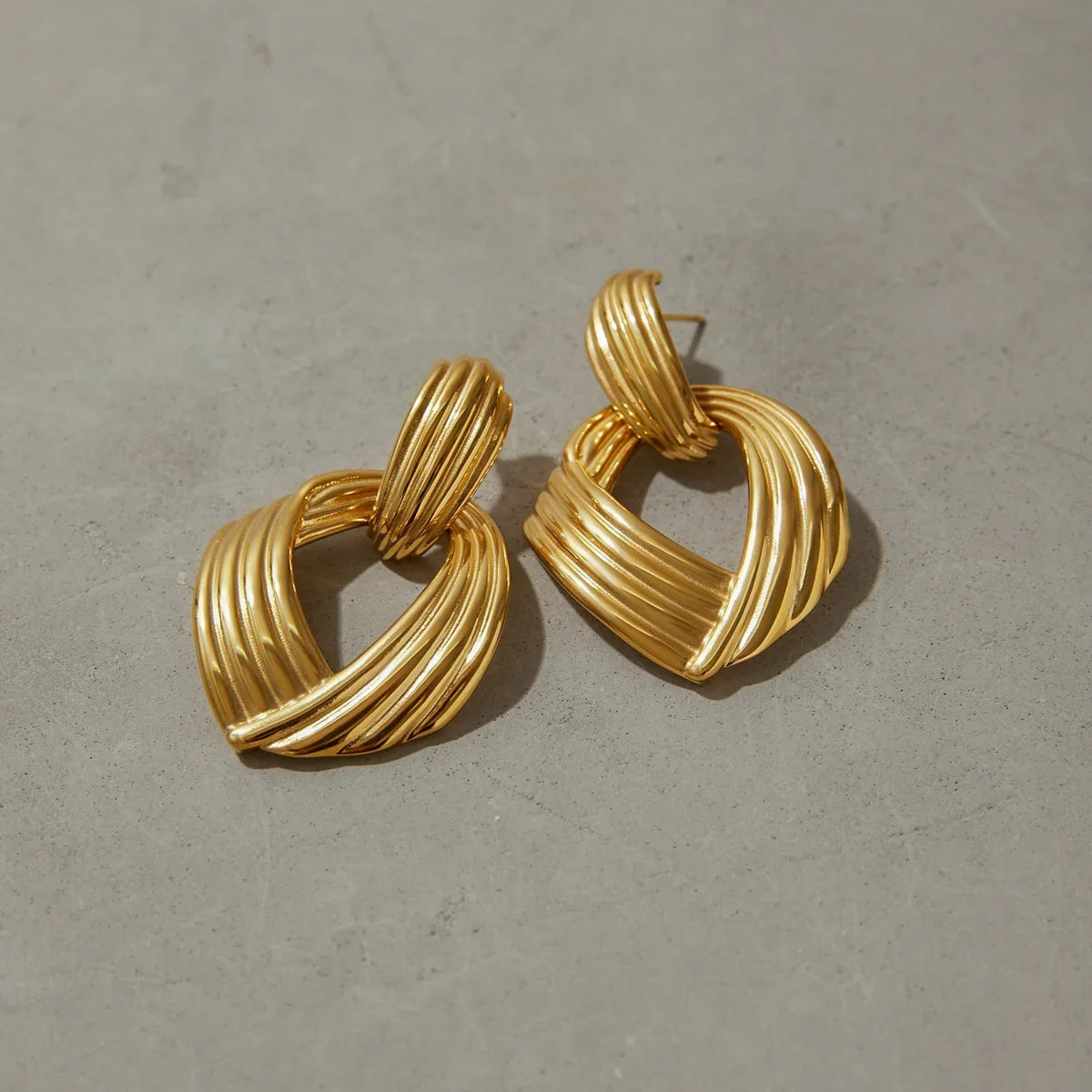 [Gaonasi]Selma Gold Knot Earrings