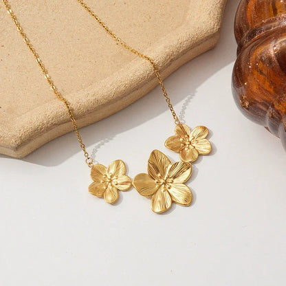 [Gaonasi]Millie Gold Flower Necklace