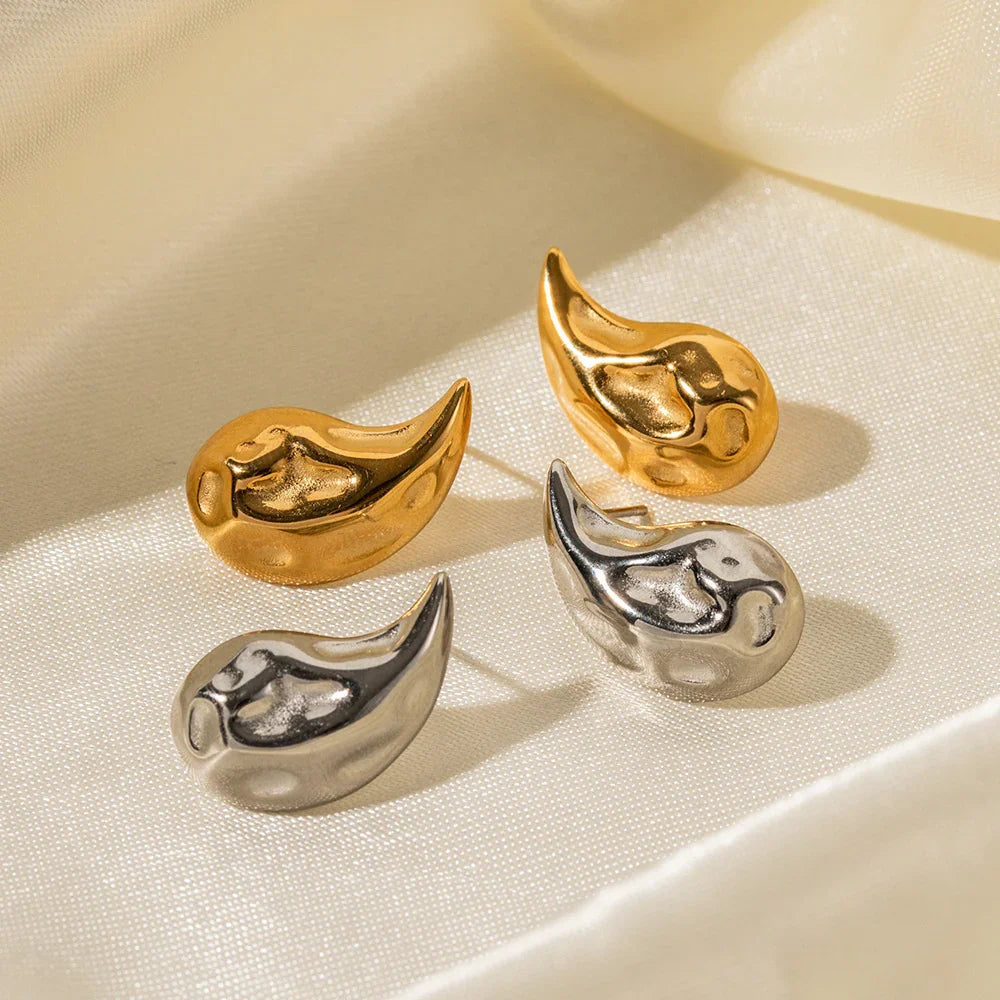 [Gaonasi]Raven Vintage Teardrop Earrings