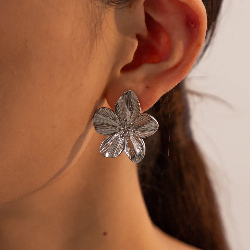 [Gaonasi]Allysa Flower Gold Earrings