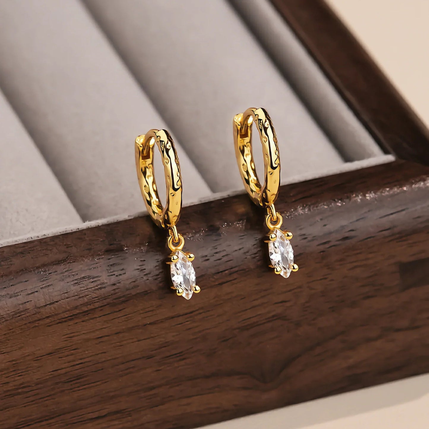 [Gaonasi]Shayla Hammered Diamond Hoops