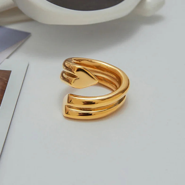 [Gaonasi]Tara Heart Twist Gold Ring