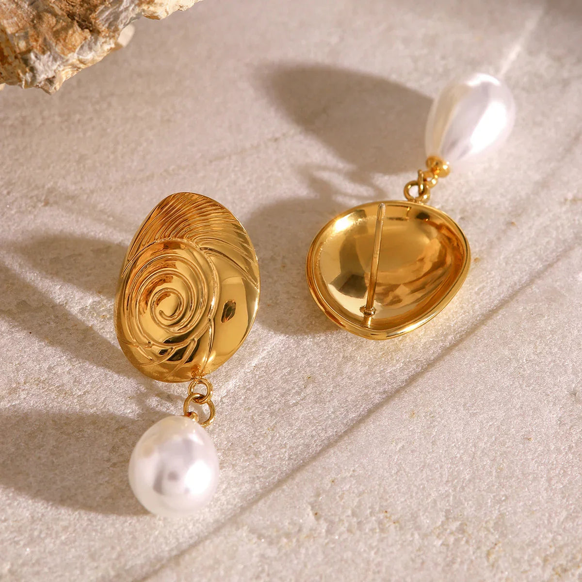 [Gaonasi]Eleonora Freshwater Pearl Earrings