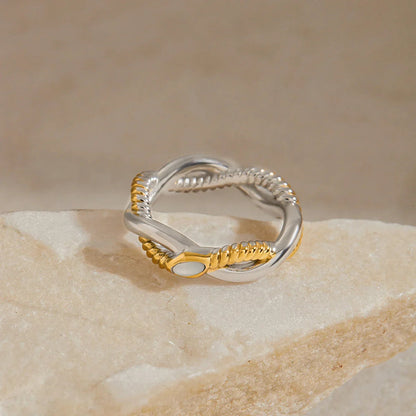 [Gaonasi]Nerisse Two-Tone Twist Ring