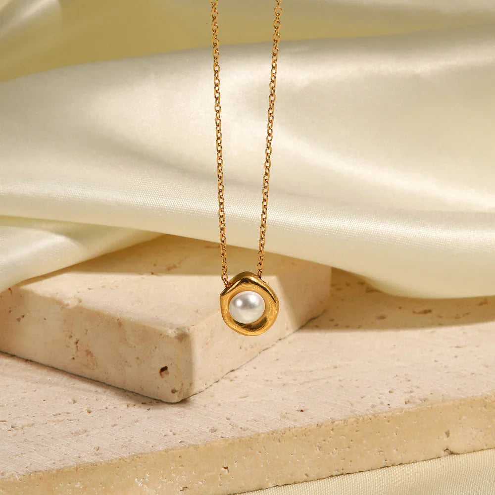[Gaonasi]Nancy Freshwater Pearl Necklace