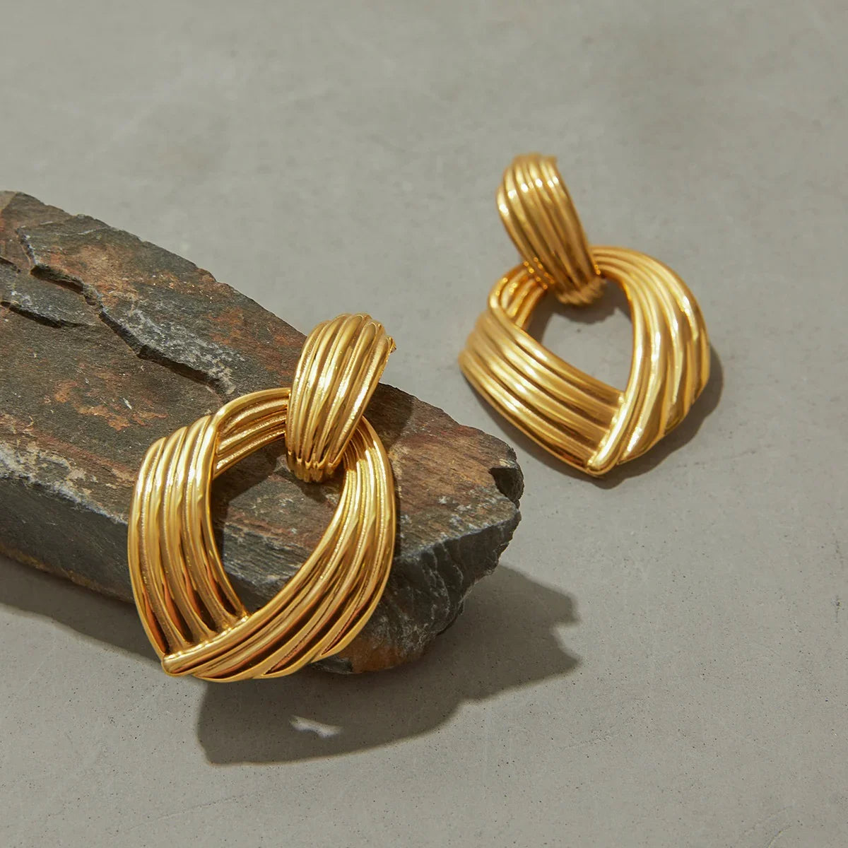 [Gaonasi]Selma Gold Knot Earrings