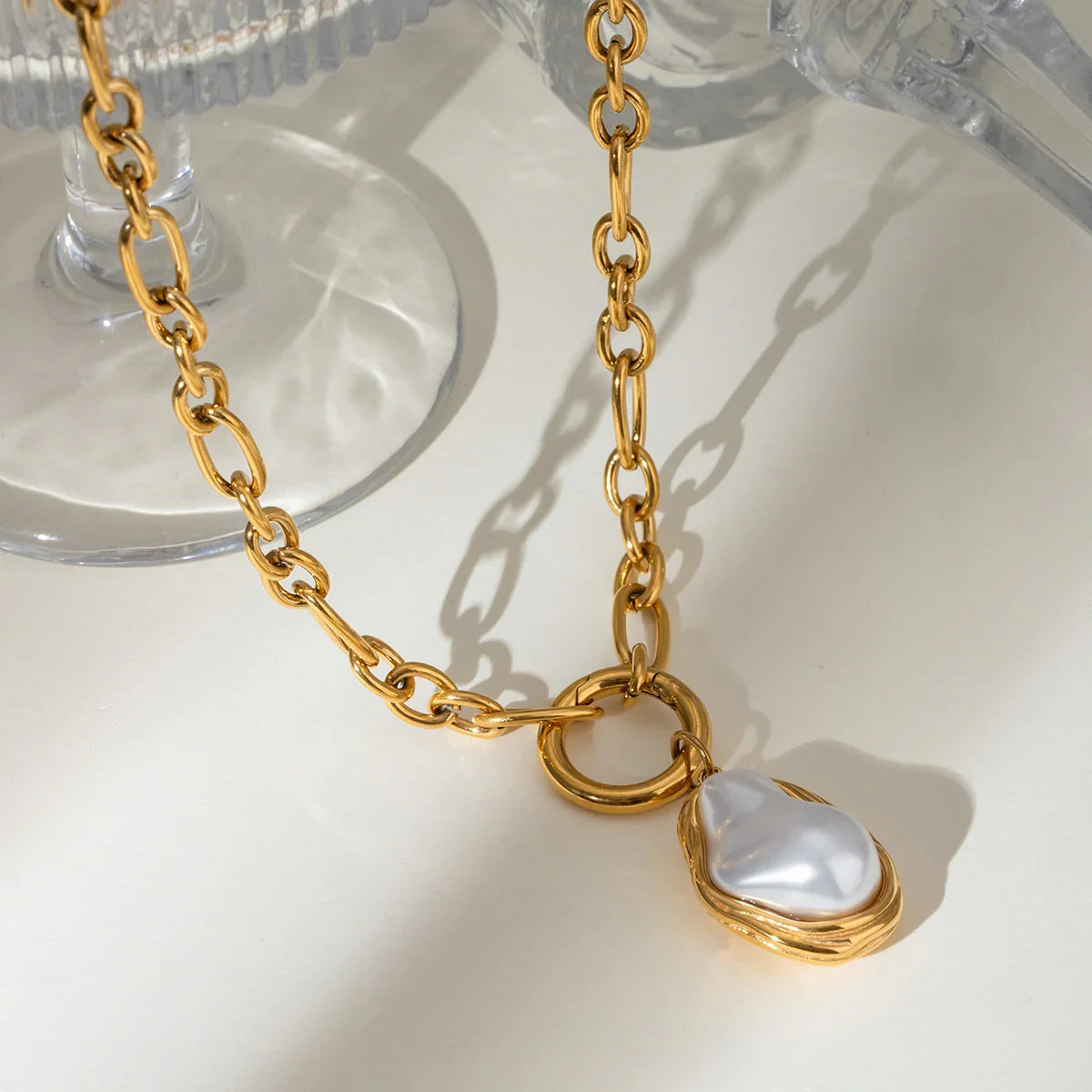 [Gaonasi]Shelby Mother Of Pearl Pendant