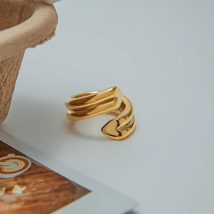 [Gaonasi]Tara Heart Twist Gold Ring