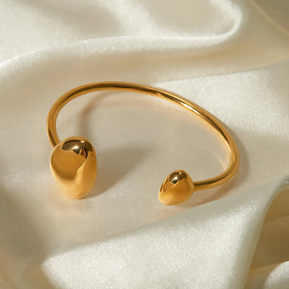 [Gaonasi]Mallory Minimalist Gold Cuff