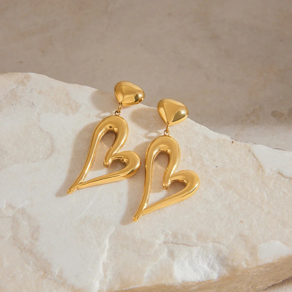 [Gaonasi]Venus Gold Heart Earrings