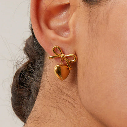 [Gaonasi]Rowanne French Knot Gold Heart Earrings