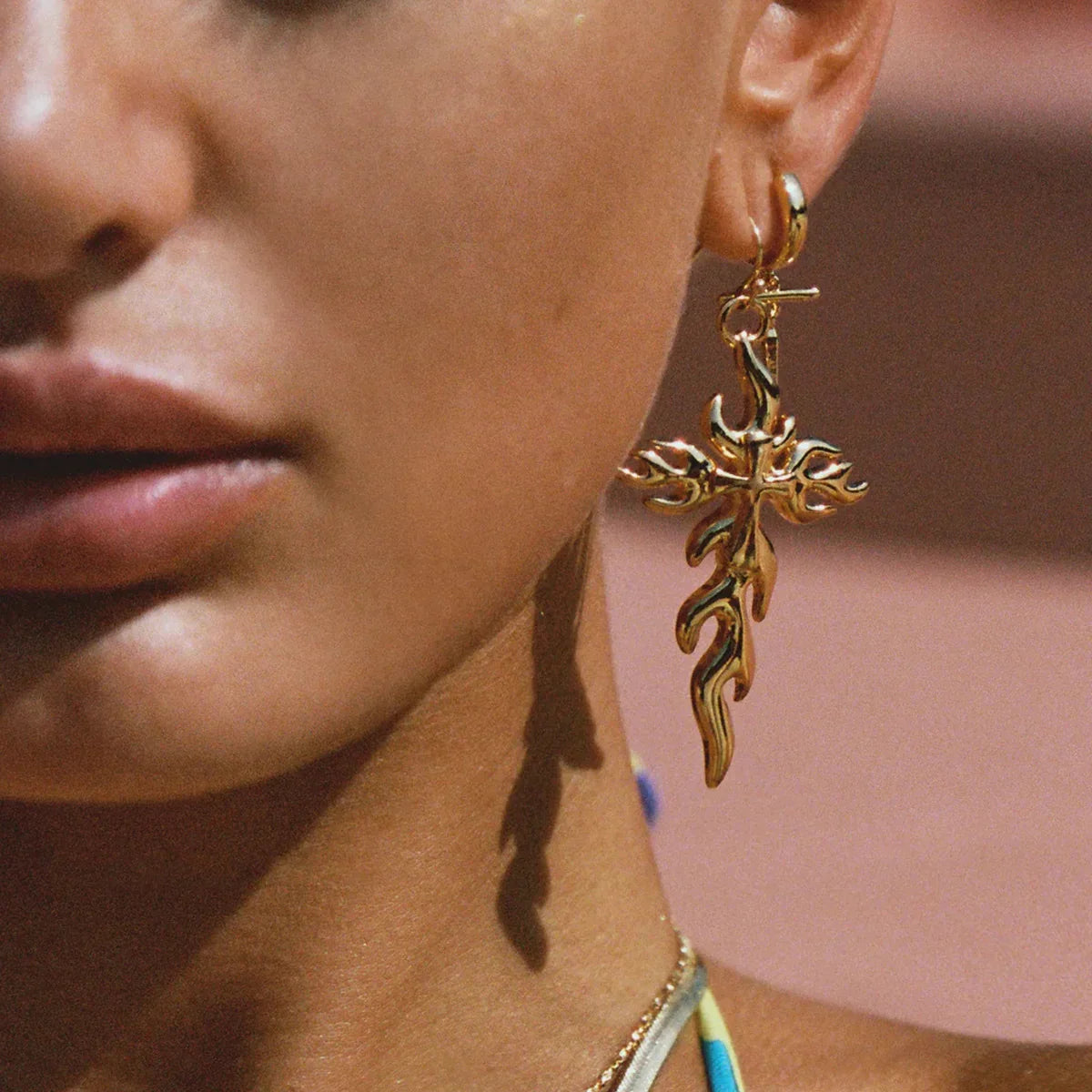 [Gaonasi]Adrielle Branched Cross Gold Earrings