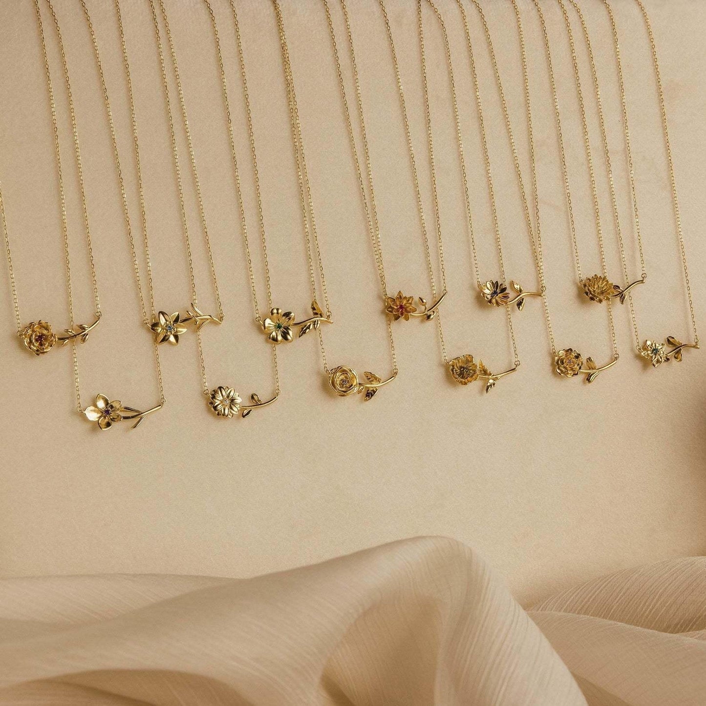 [Gaonasi]Maribelle Birth Flower Gold Necklace