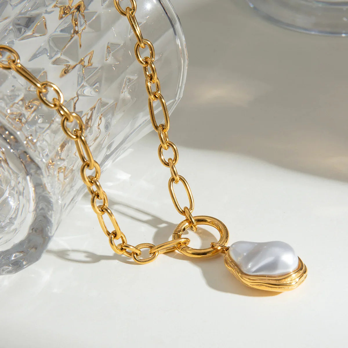 [Gaonasi]Shelby Mother Of Pearl Pendant