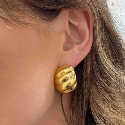 [Gaonasi]Lucina Gold Huggie Earrings