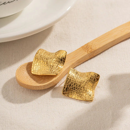 [Gaonasi]Celestina Creased Gold Sheet Earrings