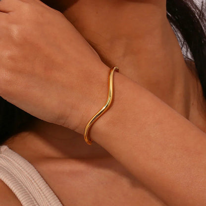 [Gaonasi]Lucinda Gold Bangle