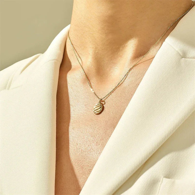 [Gaonasi]Linda Gold Croissant Necklace