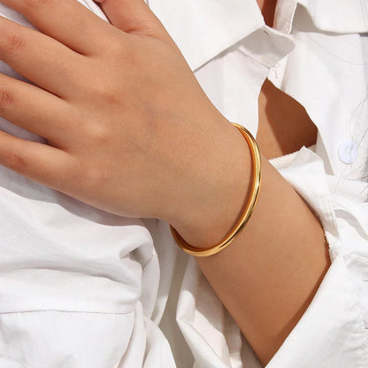 [Gaonasi]Ara Gold Bangle