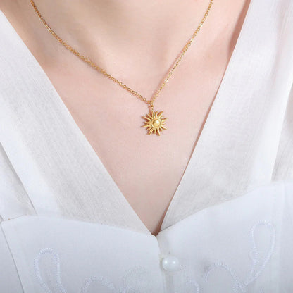 [Gaonasi]Eliora Gold Sun Necklace