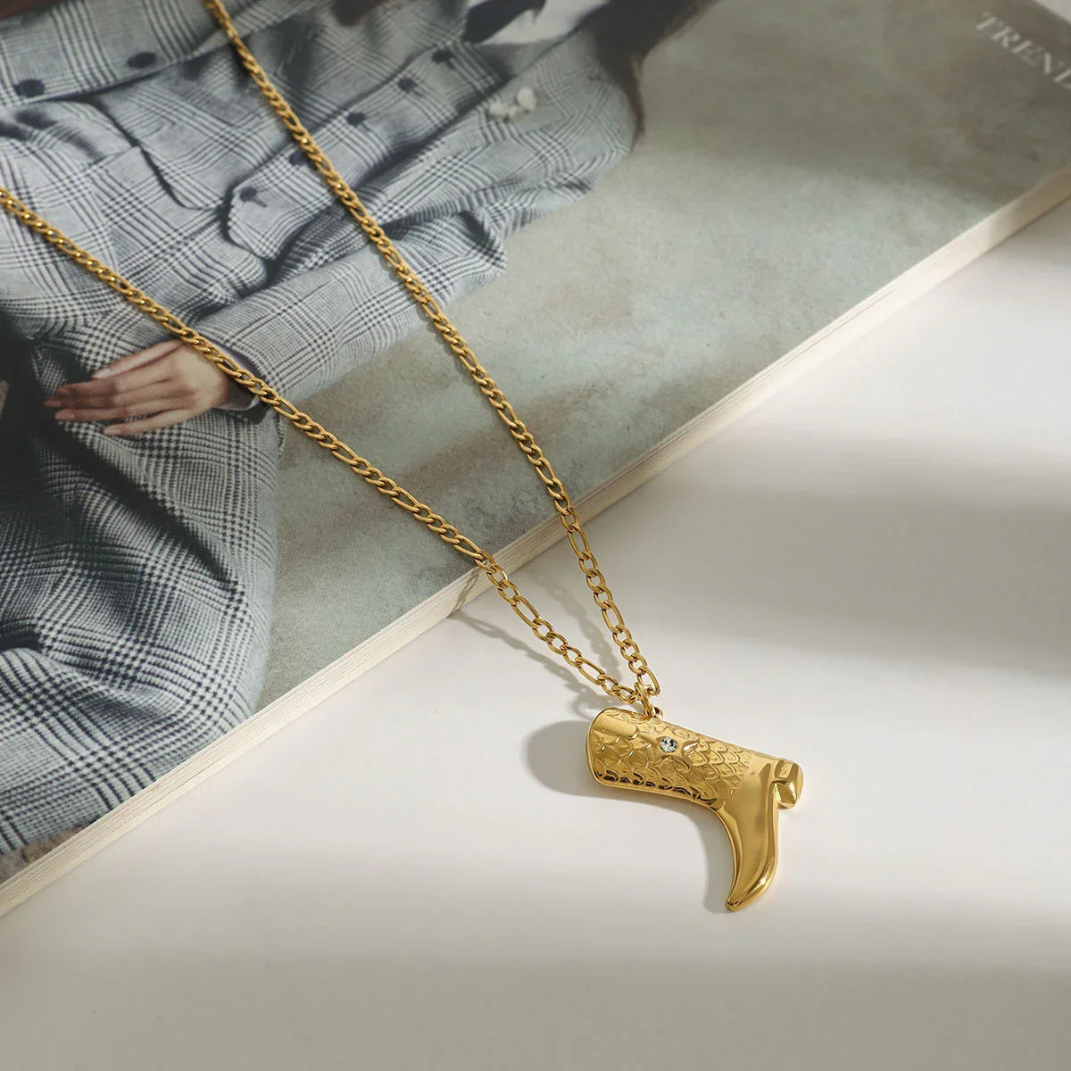 [Gaonasi]Makayla Gold Boot Pendant