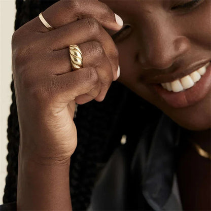 [Gaonasi]Lorelei Gold Croissant Ring
