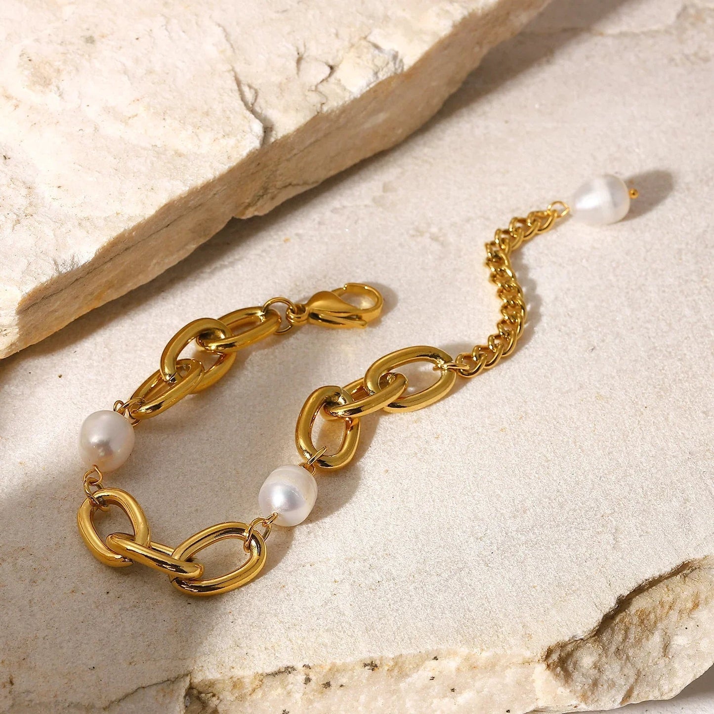 [Gaonasi]Ysabel Chunky Freshwater Pearl Bracelet
