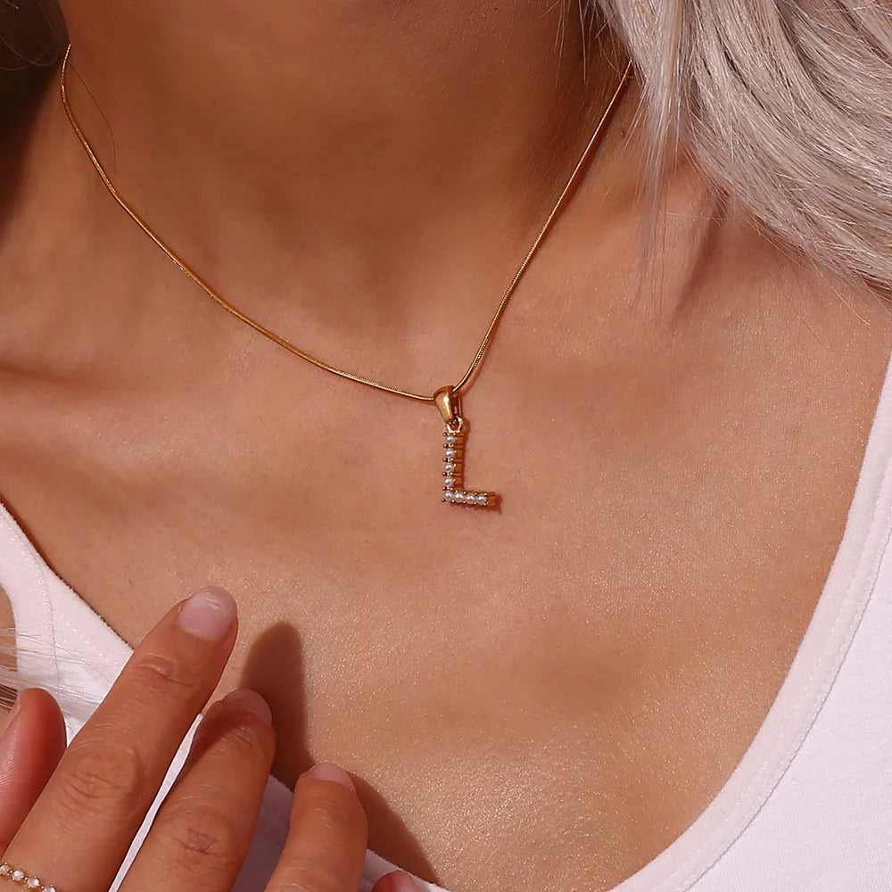 [Gaonasi]Augustine Initial Letter Pearl Necklace