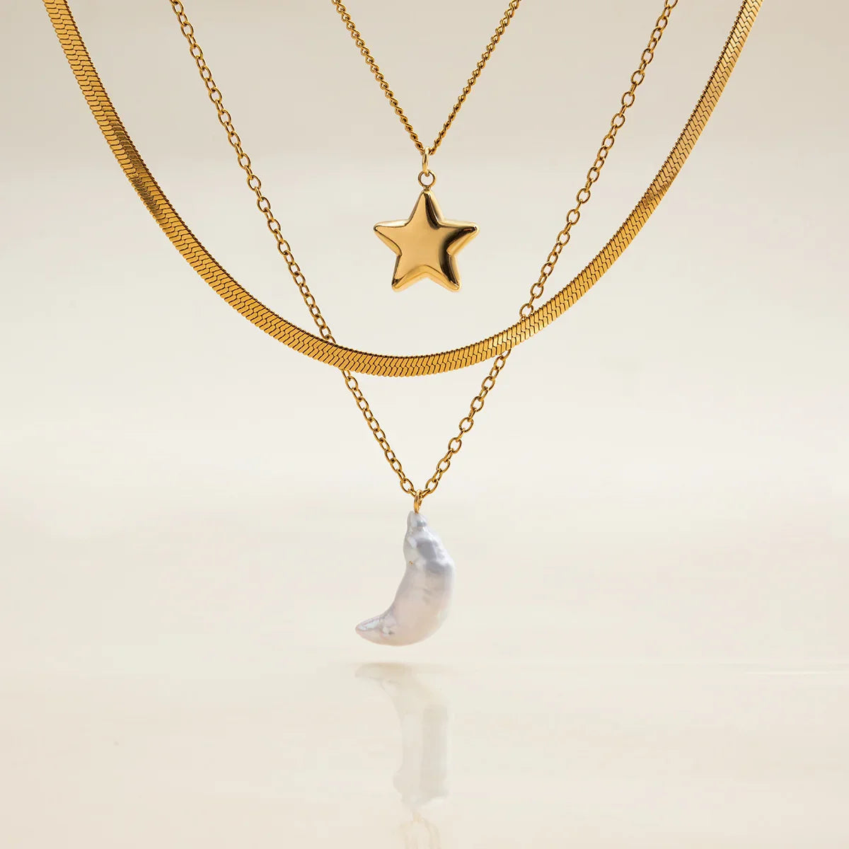 [Gaonasi]Cirra Sun & Moon Layered Gold Necklace