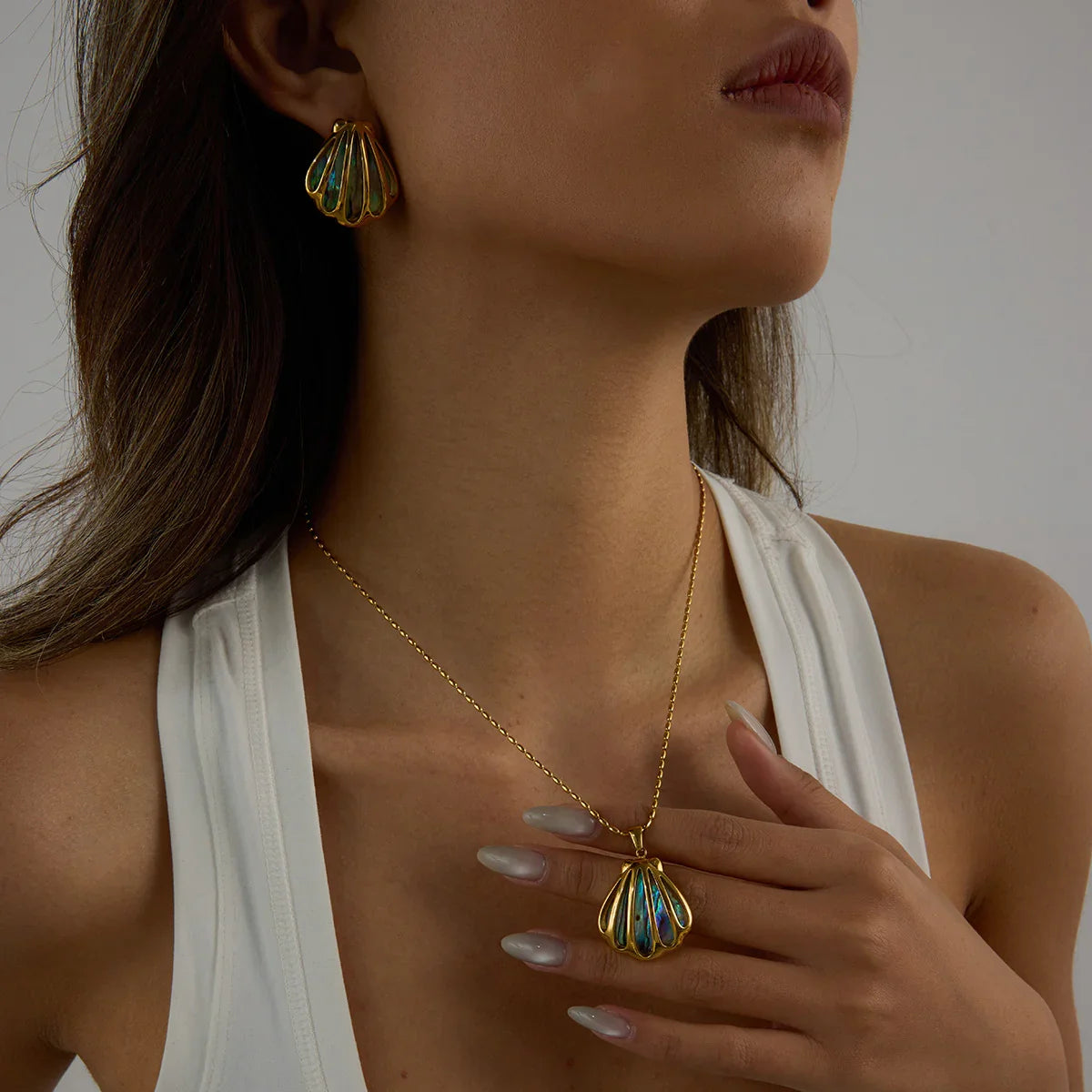 [Gaonasi]Nixie Gold Seashell Earrings