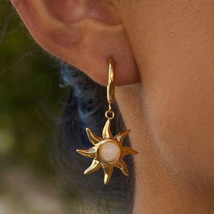 [Gaonasi]Helia Sun-shaped Moonstone Earrings