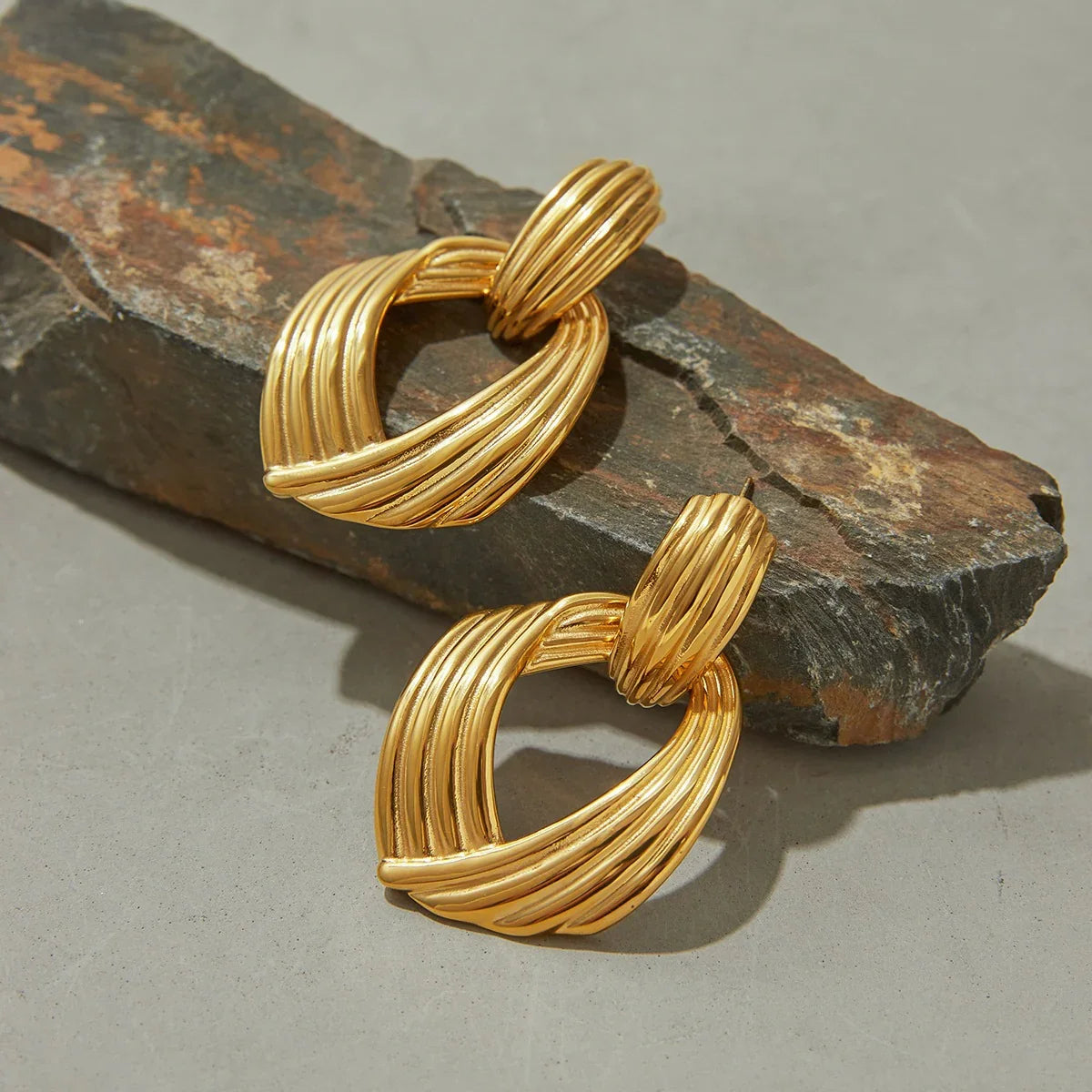 [Gaonasi]Selma Gold Knot Earrings
